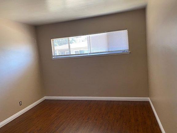 5th image of 189 El Camino Way