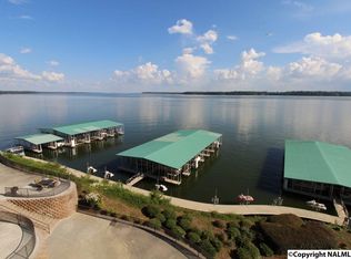 5590 Bay Village Dr #B2, Athens, AL 35611