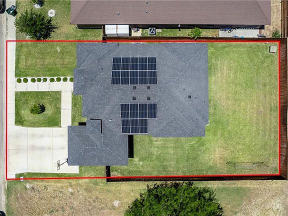 2nd image of 2503 Retama Ave