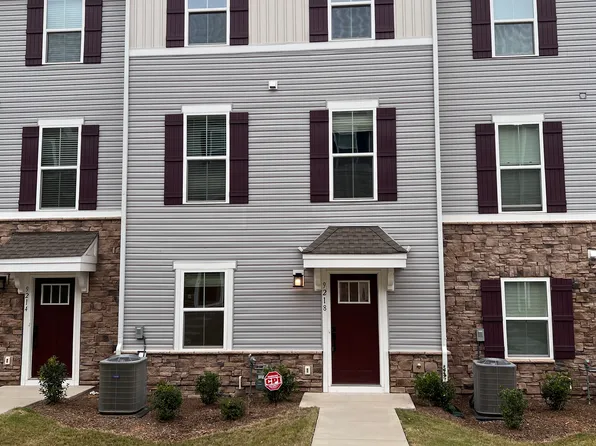 9218 Mallard Mills Dr, Charlotte, NC 28262