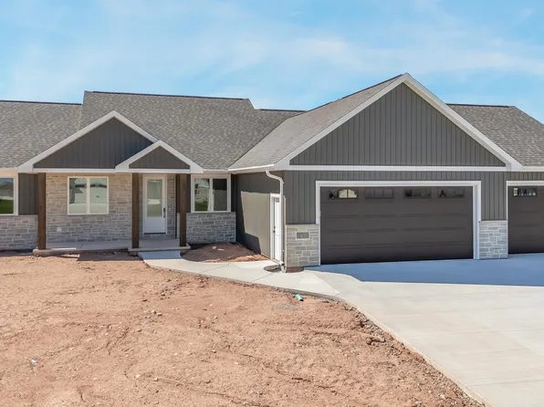 W7039 Crestfield Way, Greenville, WI 54942