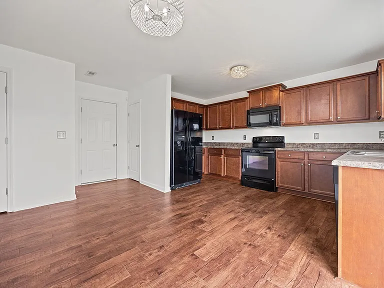 239 Battery Way — Photo 8