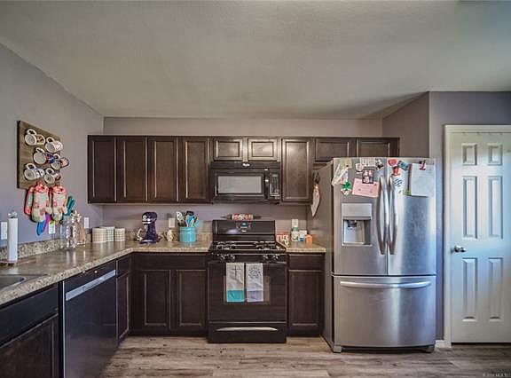 3rd image of 14755 S Fern Pl