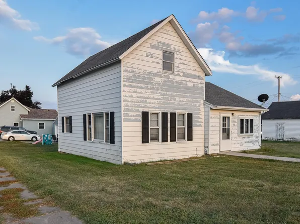 101 S Vine St, Le Grand, IA 50142