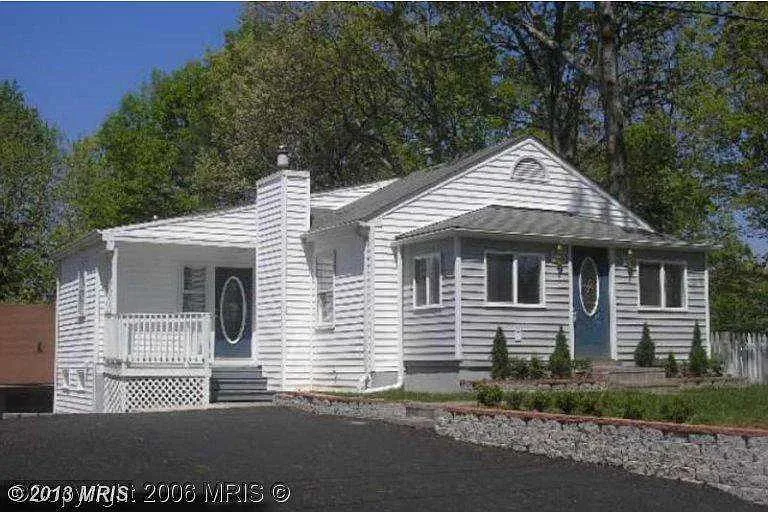 18514 Amidon Ave photo 1