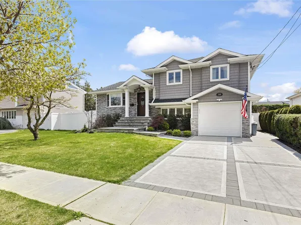 2518 Horace Court, Bellmore, NY 11710