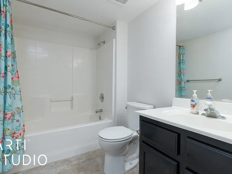 520 Turtleback Rd #B — Photo 16