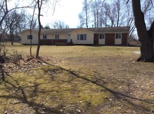 1500 E Rattalee Lake Rd, Holly, MI 48442