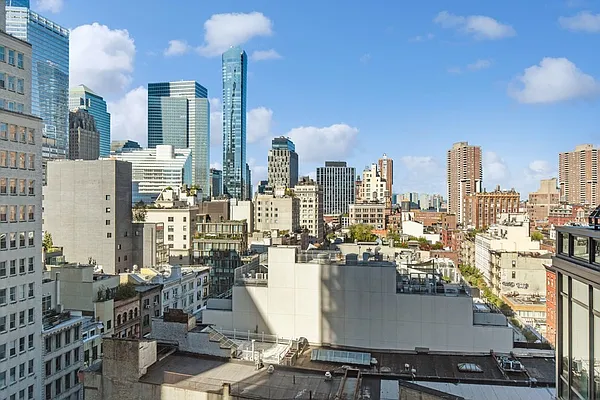 Sold by SERHANT. | media 3