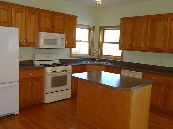 5th image of 3815 Wehle Pl