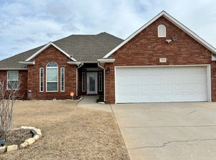 1828 Kendall Dr, Ardmore, OK 73401