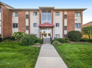 1932 Klingensmith Rd #55A, Bloomfield Hills, MI 48302