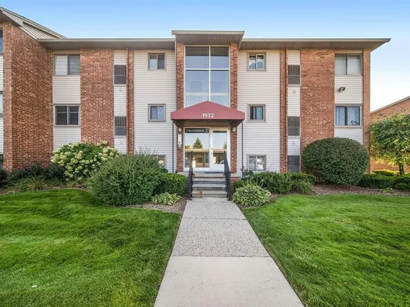 1932 Klingensmith Rd, Bloomfield Hills, MI