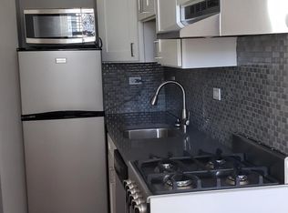 511 W Belmont Ave APT 2, Chicago, IL 60657