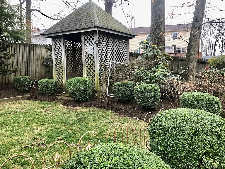 6364 Woodland Ridge Ct — Photo 12