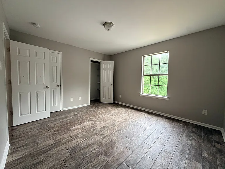 8702 White Rock Ln — Photo 11