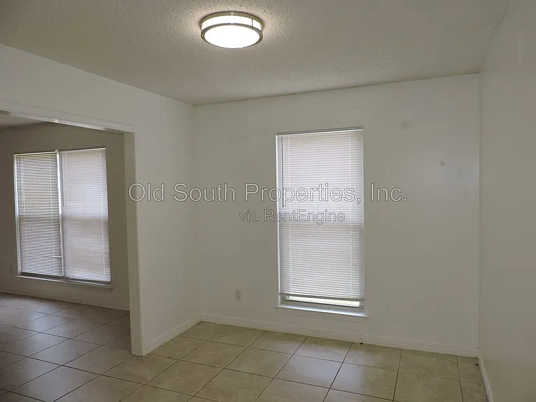 2323 Silversides Loop — Photo 11