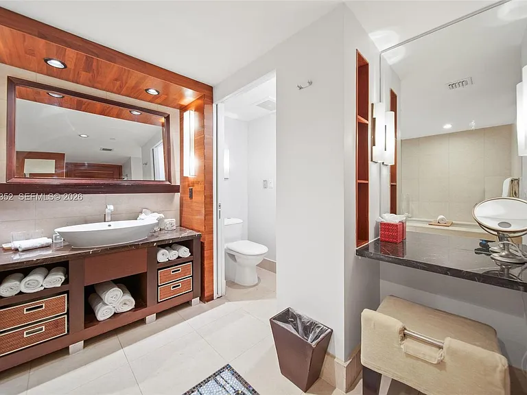 6801 Collins Ave #604 — Photo 10