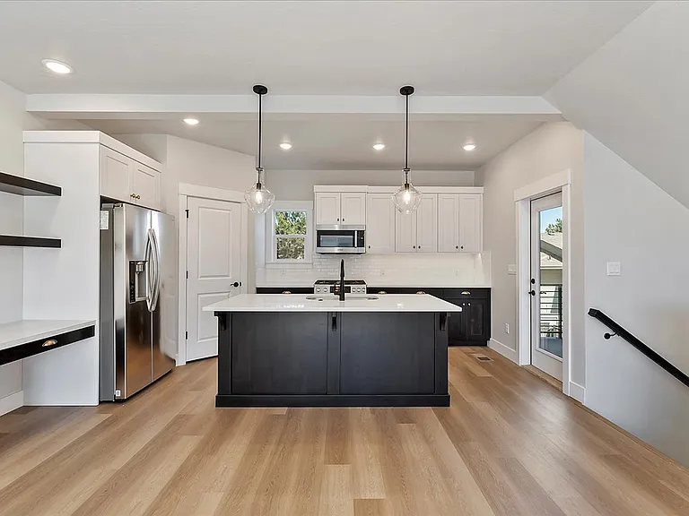 Bradbury Luxury Townhomes — Photo 49