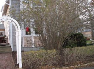 3 Maple Ave, Oak Bluffs, MA 02557