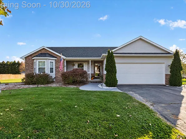 5452 Jamerlea Ln, Fowlerville, MI 48836