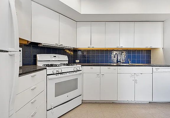 5th image of 970 Park Ave #6N