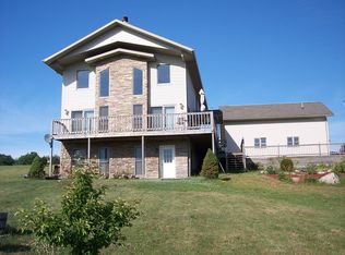 556 Hull Rd, Waterford, PA 16441