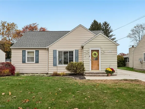 24152 Hedgewood Ave, Westlake, OH 44145