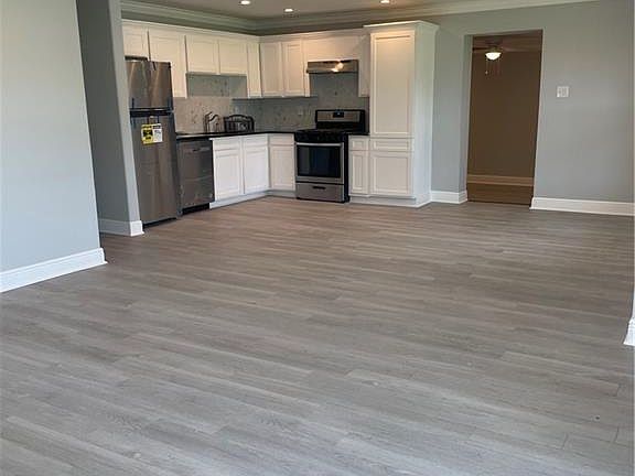 3rd image of 314 Trudeau Dr