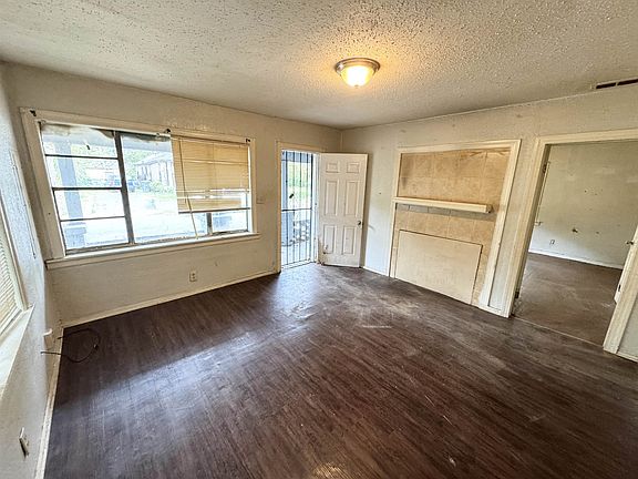 5th image of 253 W Frank Ave