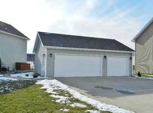 2916 SW White Birch Dr, Ankeny, IA 50023