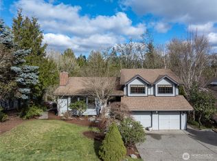 21803 Oak Way, Brier, WA 98036