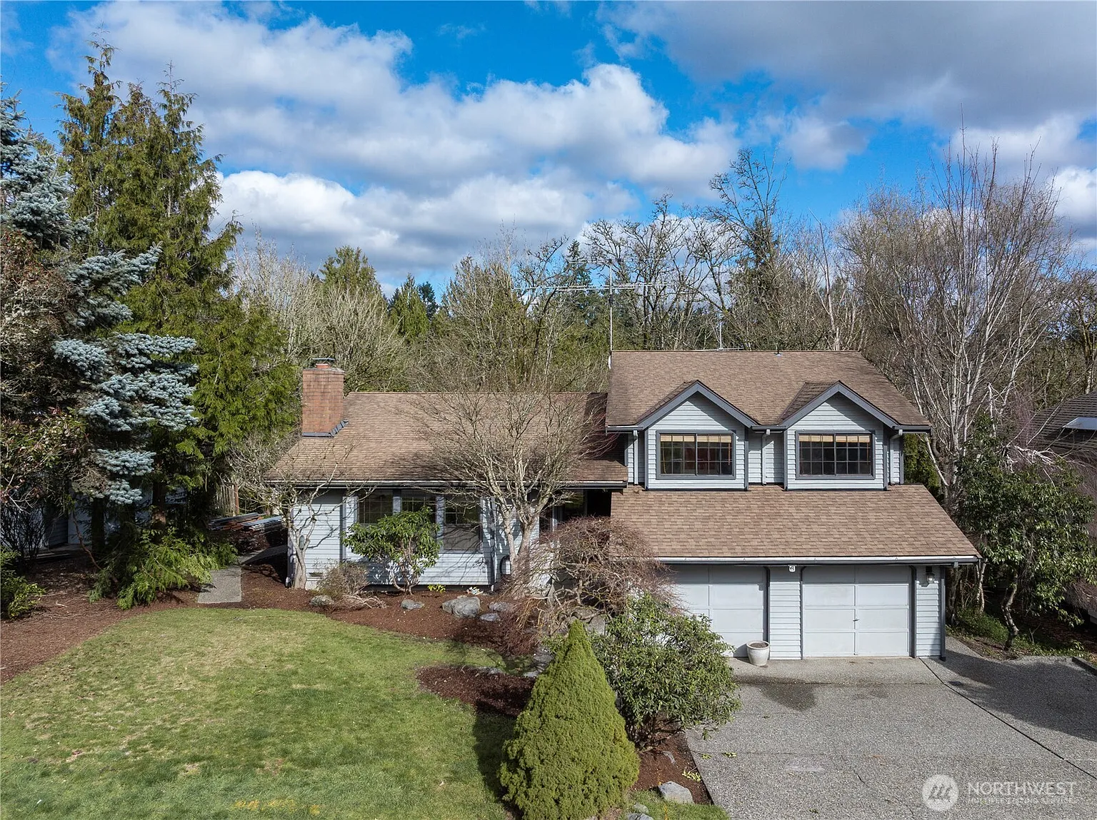 21803 Oak Way photo 1