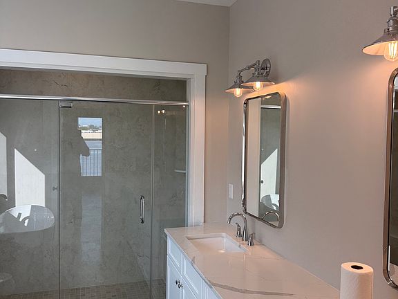 5th image of 5517 Arthur Kill Rd #2