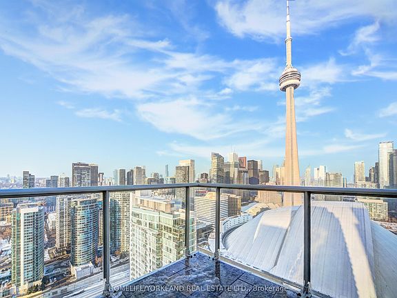 4th image of 10 NW Navy Wharf Ct #Penthouse 02