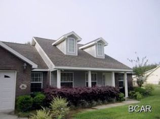 1745 Oakcrest Dr, Southport, FL 32409