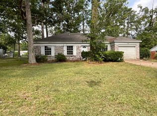 2049 Columbus Cir, Leesville, LA 71446