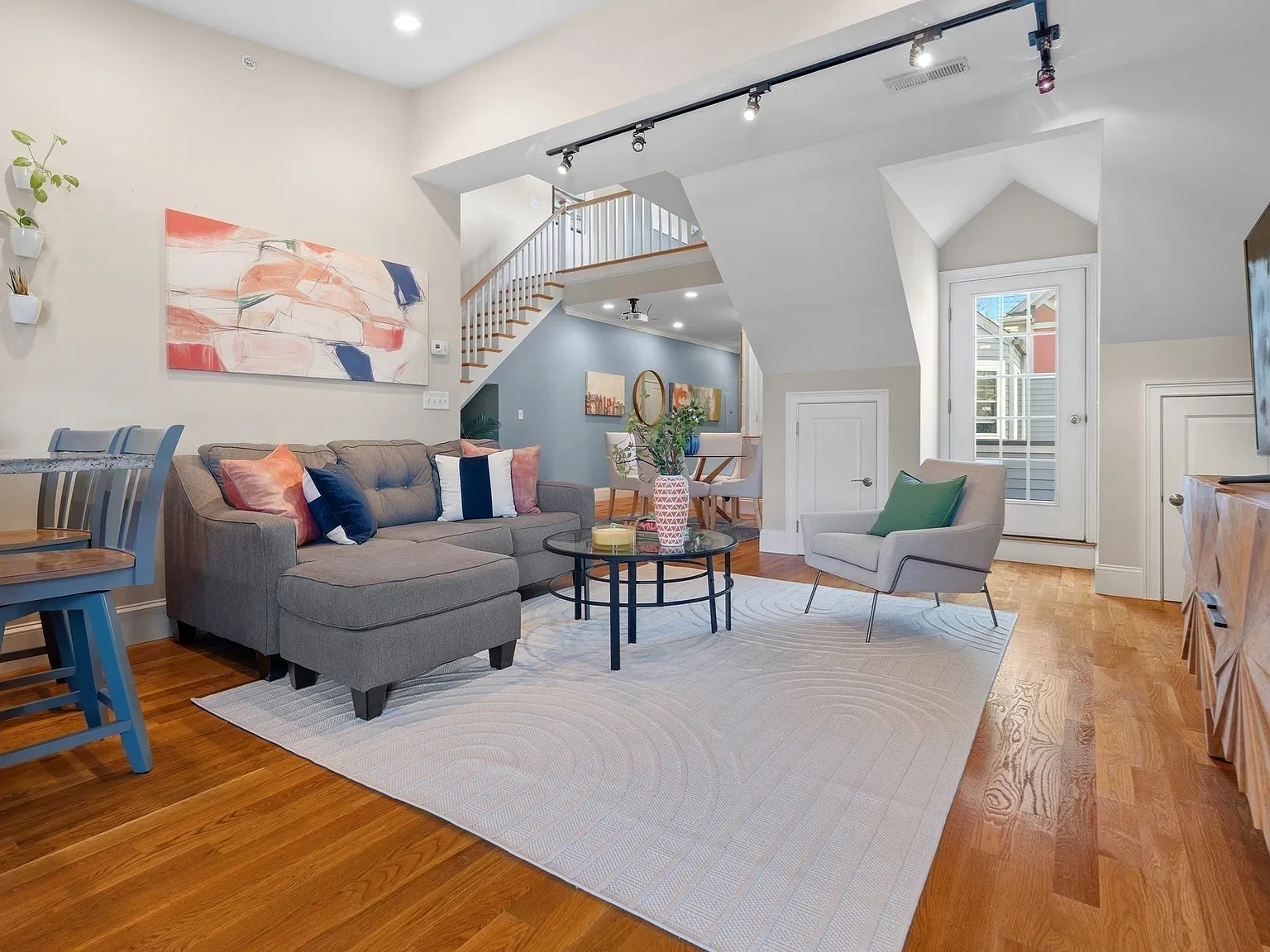 2 bed, 2.0 bath, 1530 sqft, $3,800 — Photo 1