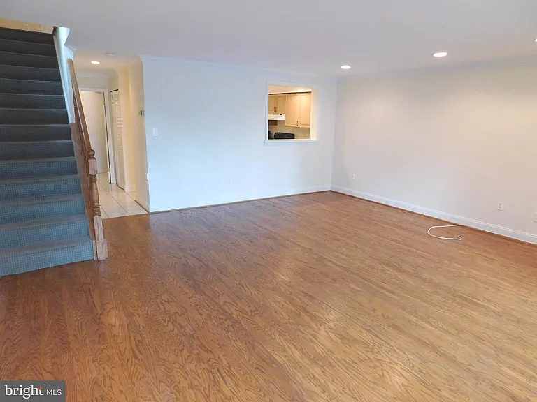 1741 S Hayes St #1 — Photo 8