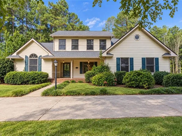 769 Caswell Pines Clubhouse Dr, Blanch, NC 27212