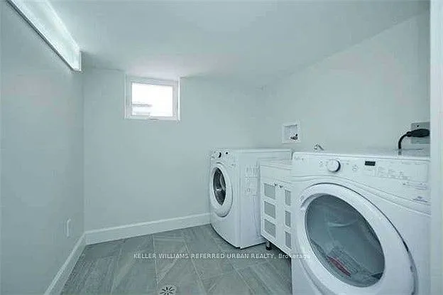 289 Barton Ave — Photo 16