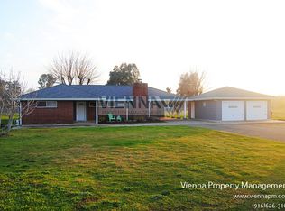 7261 Dry Creek Rd, Rio Linda, CA 95673