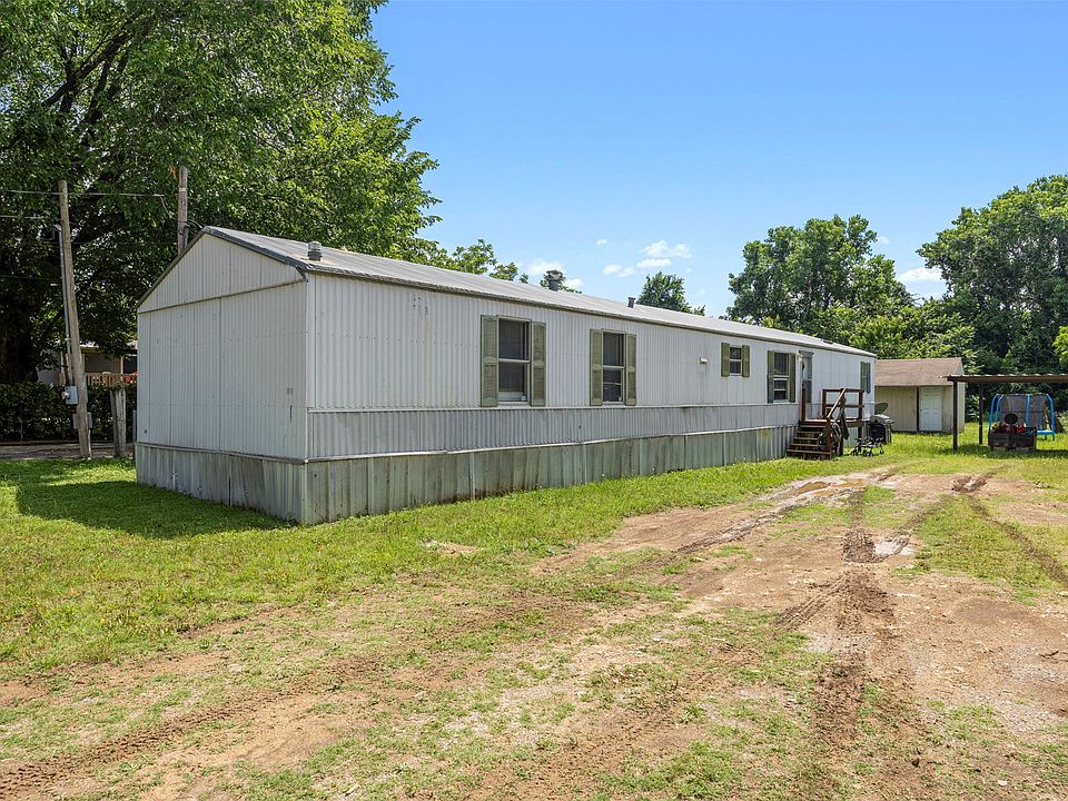 1st image of 105 Syble Jean Dr