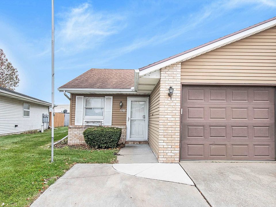 1st image of 1302 Berkley Cir