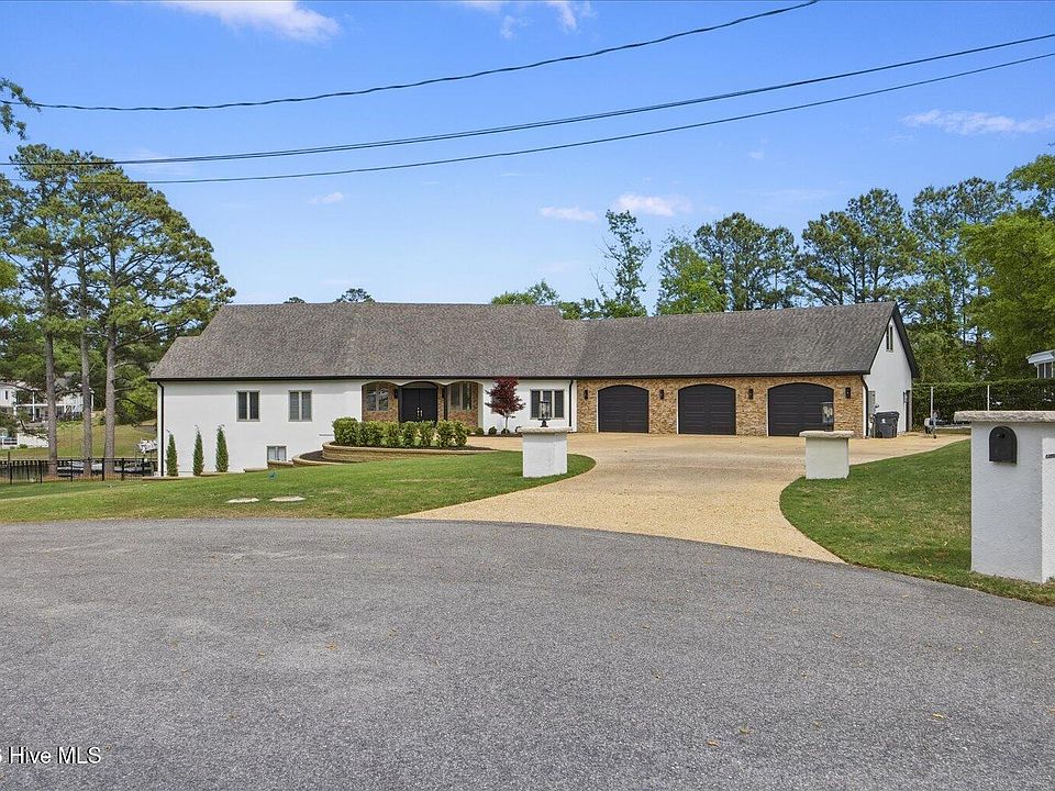 1st image of 304 Gull Road