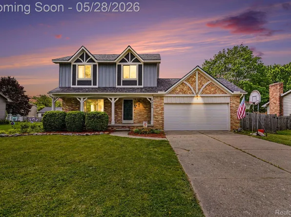 5506 Old Franklin Rd, Grand Blanc, MI 48439