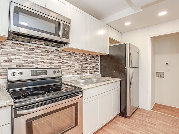2nd image of 12 Bagley St