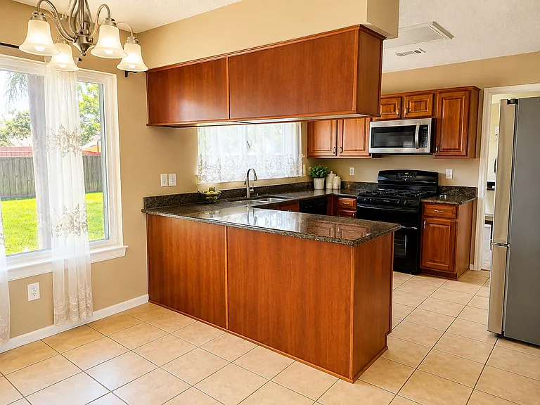 2600 Crepe Myrtle Dr — Photo 10