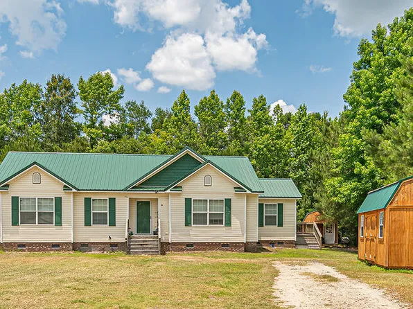 111 Bradham Drive, Beulaville, NC 28518