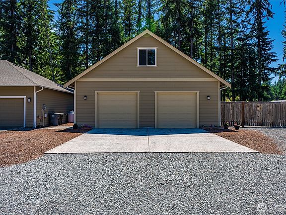 3rd image of 9026 206th Street Ct E